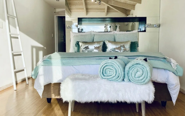 Clifton YOLO Spaces – Clifton Sea View Apartments