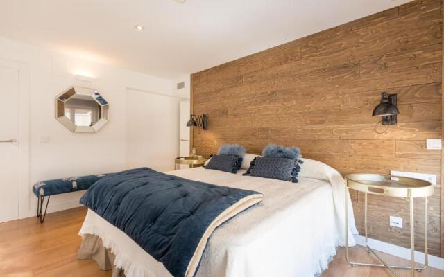 Chezmoihomes Plaza Nueva Penthouse