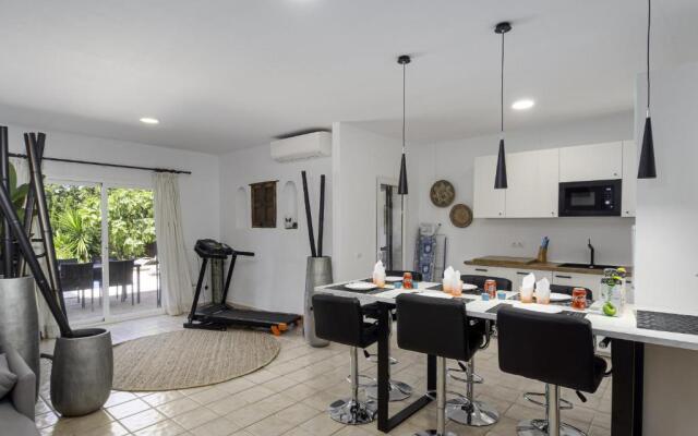 Villa 5 beds with private pool near Estepona - 5007