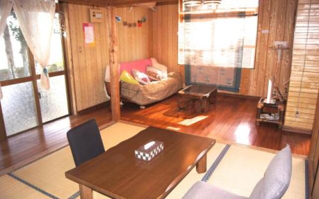 Guesthouse Pachira - Female Only