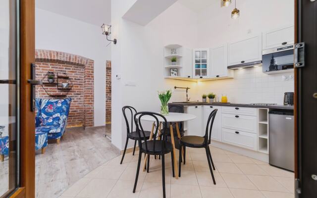 Zamenhofa Studio Kraków by Renetrs