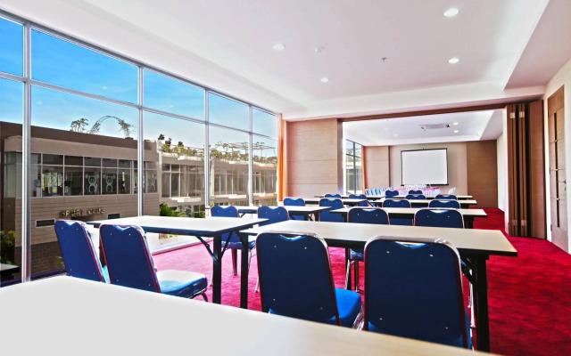 Centro City Service Apartment