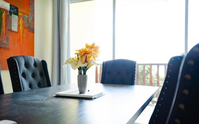 Incredible Garden View Condo Suite 22