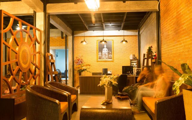 Iris hostel