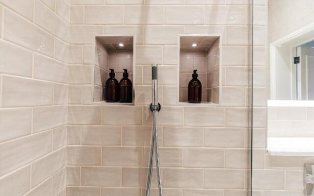 Redland Suites - Apartment 5