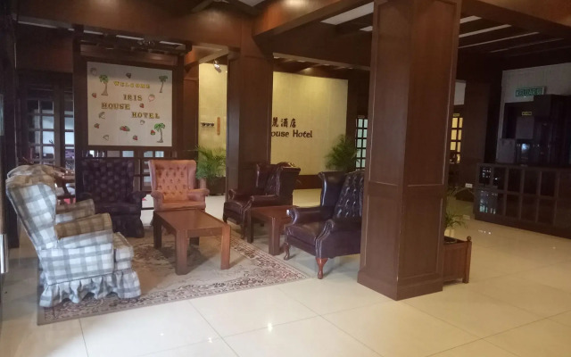 Iris House Hotel