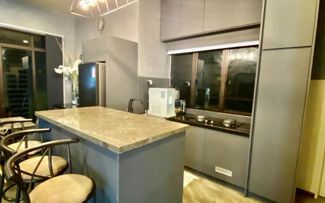 Faizal Madhi Homestay