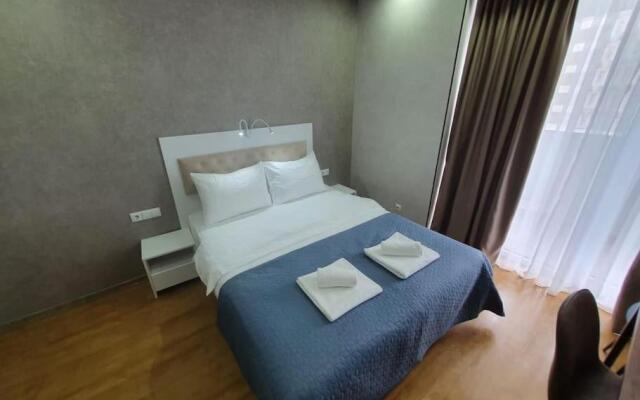 Leo Group Luxury Studio 1829 Alliance Palace