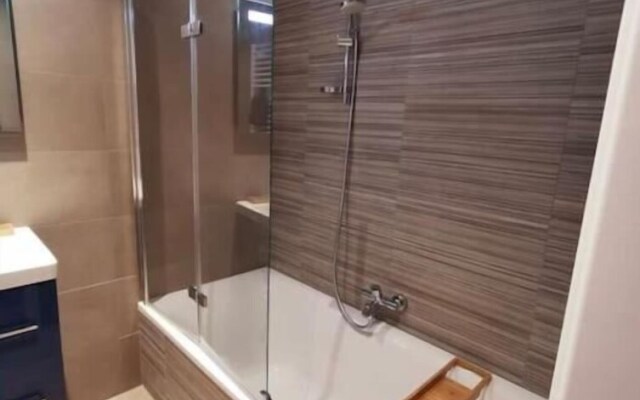 Luxury 1 bedroom with Terrace&Parking