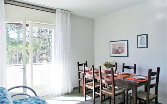 Pleasant Holiday Home With Shared Swimming Pool