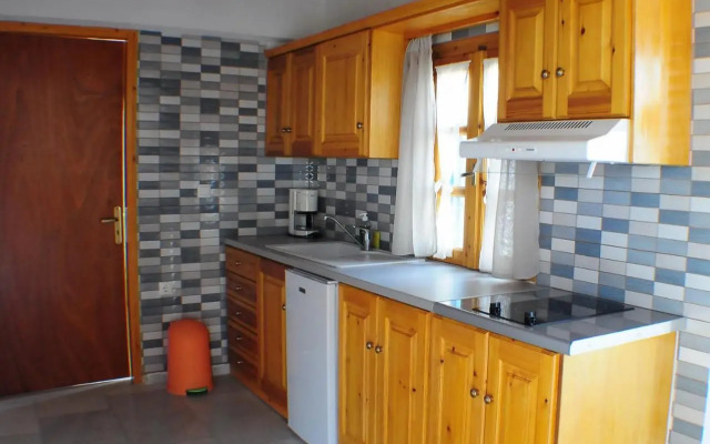 Ariadne House