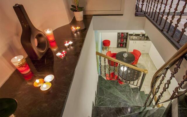 Taksim Makrom House