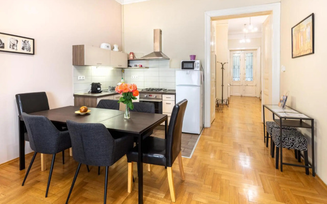 ORANGEHOMES Kalvin Sq 2 bedroom apartment