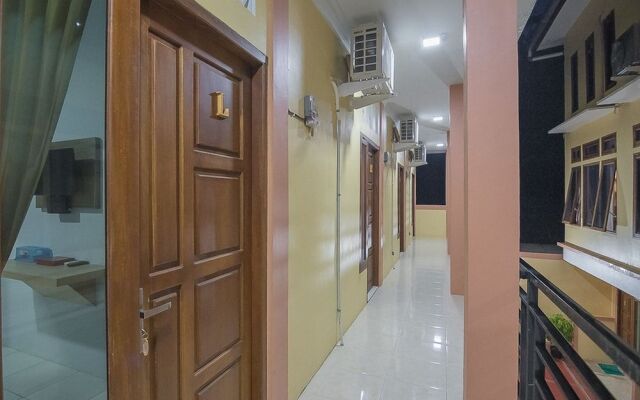 RedDoorz near RSUD Dr. Abdul Aziz