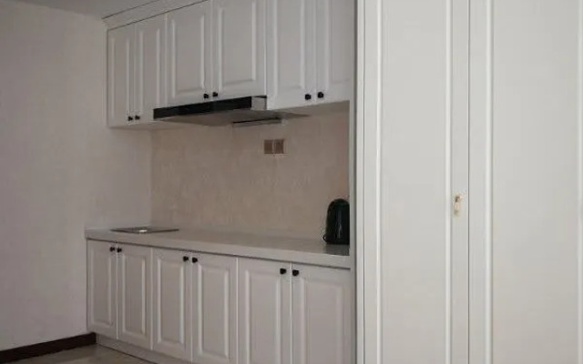 Super 8 Hotel (Tongliao Affiliated Hospital)