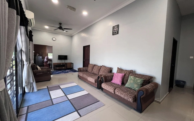 Nurbayu Villa (3 and 4 bedroom Villa) Kemaman
