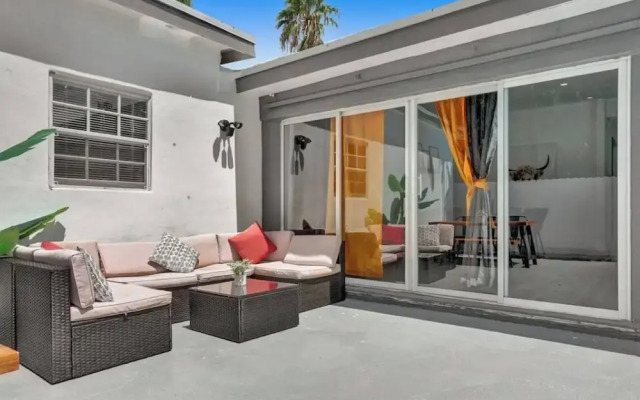 Spacious Home With Heated Pool