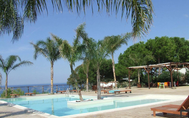 Petruso Resort