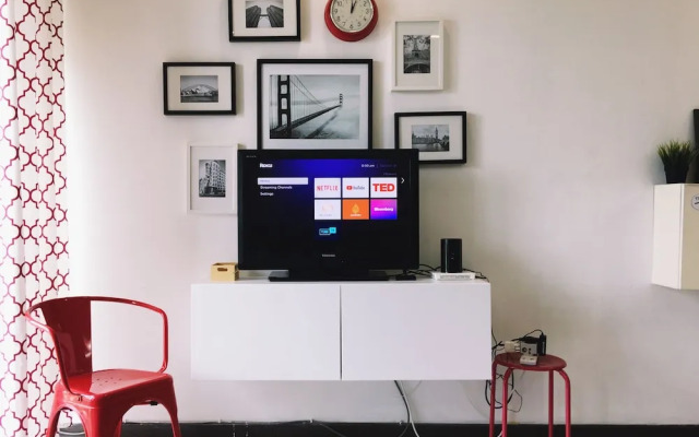 Vibrant Studio at Damansara Perdana