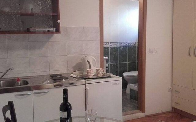 Apartments Jela