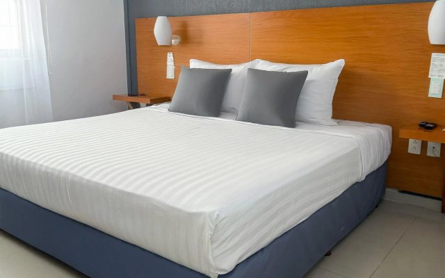 Days Inn by Wyndham Minatitlan