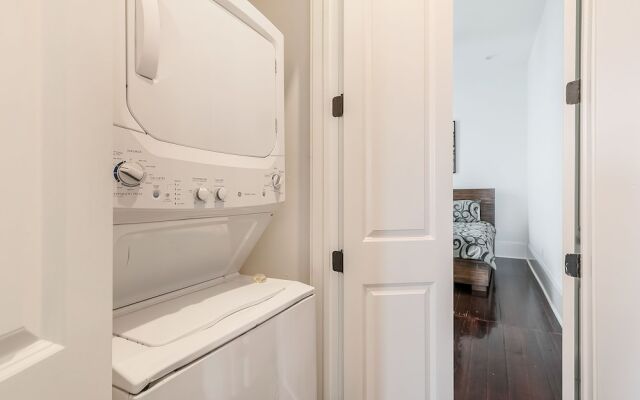 Residences Du Carondelet by Hosteeva