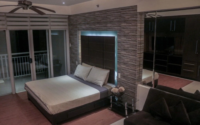 Beach Condos Pico De Loro Hamilo Coast