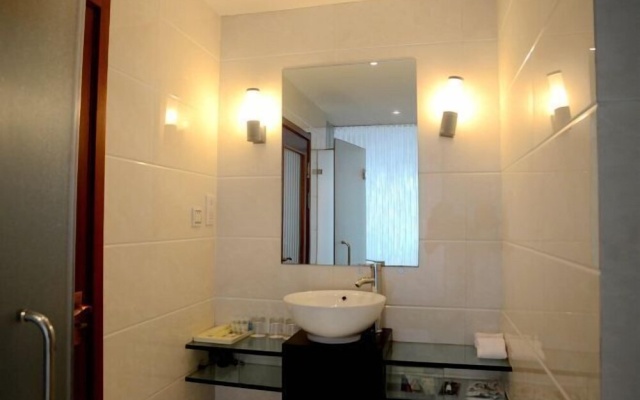 Lucheng International Hotel – Bathroom – Xifeng