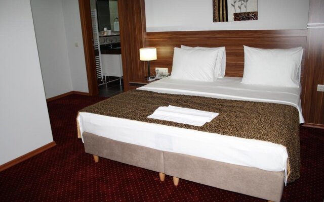 Pelemir Hotel