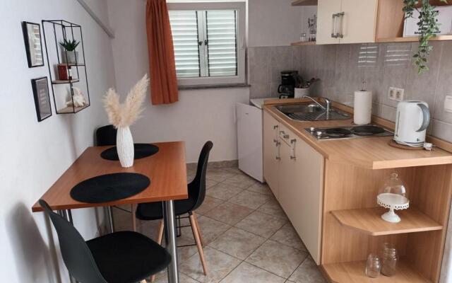Apartment house Riva