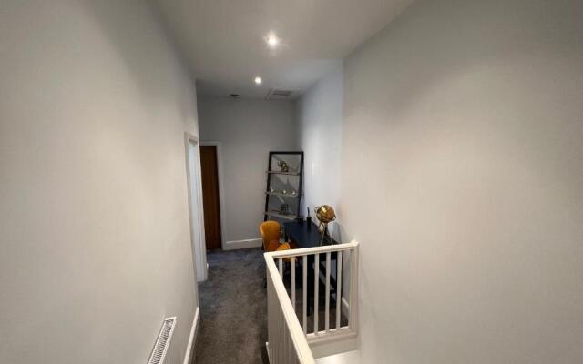 Luxury 2 bed Apartment in Stoke-on-trent