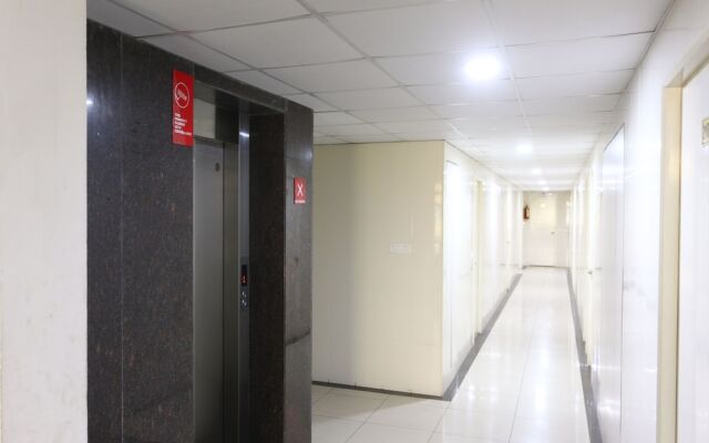 OYO 3547 Raj Guru Residency