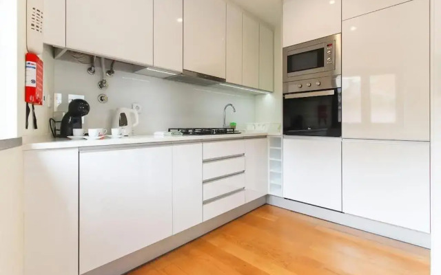 Apartamento Moderno na Graça/ Alfama