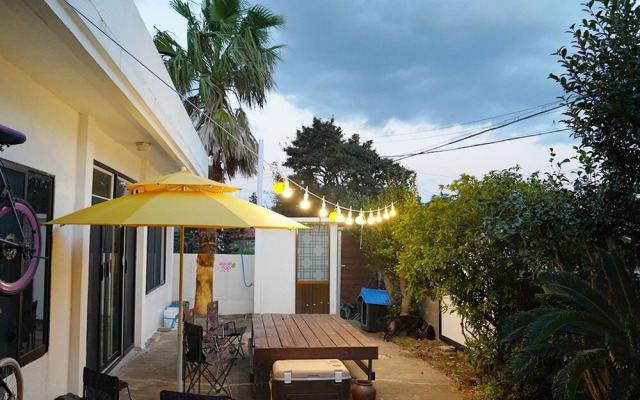 Jeju Joyonghan Guest House Sanbangsan