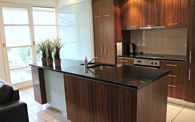 Adelaide DressCircle Apartments - Specialty Accommodation