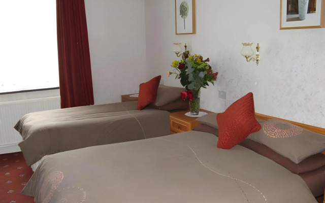 Tanes Hotel