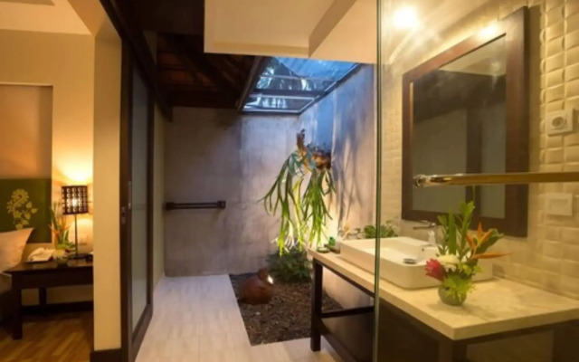 Ketapang Indah Hotel