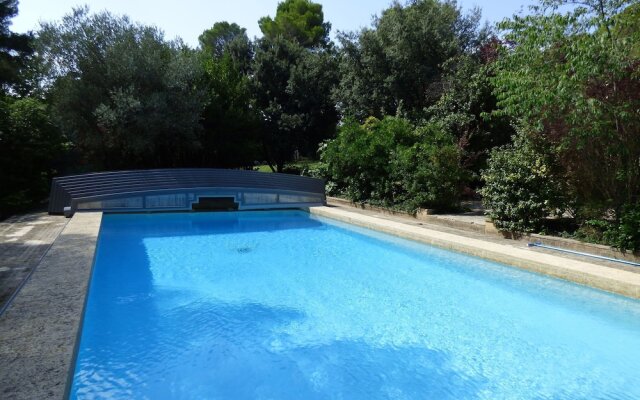 Modern villa in South of France with Swimming Pool