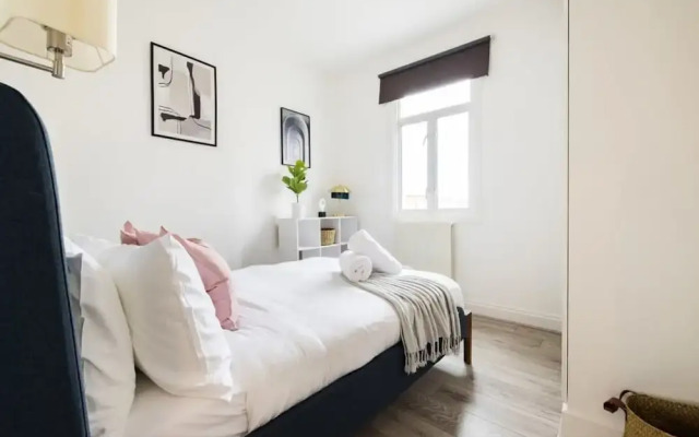Stylish 1 Bedroom Flat - Shepherds Bush