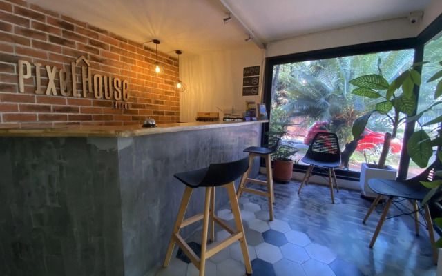 Ayenda 1224 Pixel House