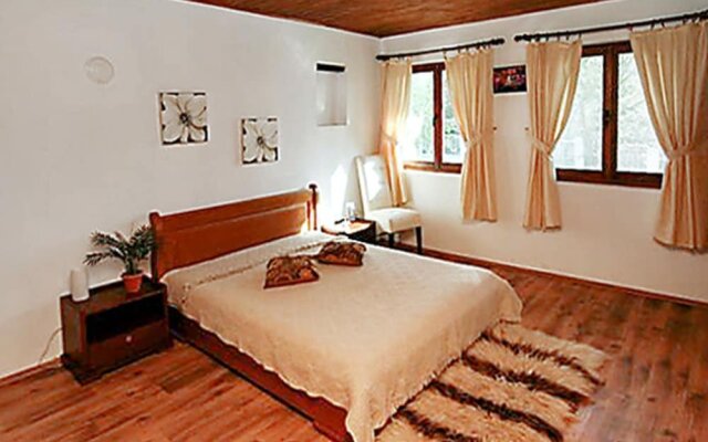 Villa With 3 Bedrooms in Zornitsa, With Wonderful Mountain View, Priva