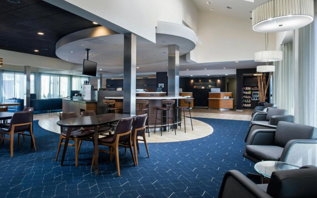 Courtyard by Marriott Phoenix Airport