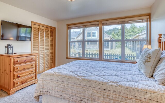 Seas The Day Pacific City