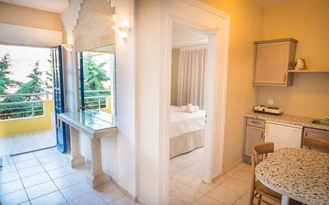 Parthenis Hotel & Suites