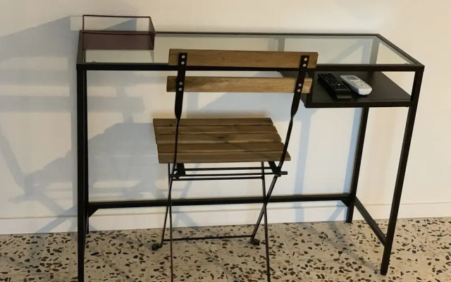 The Burrow City Rooms - Homestay