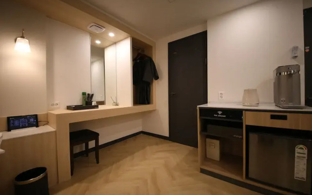 25 Hotel
