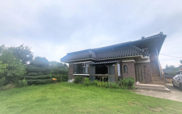 Damyang Friend and Doldamgil Pension
