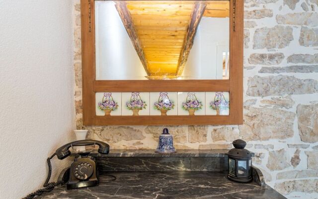 Honeymoon House Eufemia