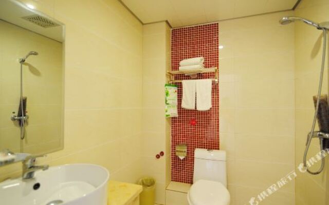 Thank Inn Chain Hotel Guizhou Kaili East Huancheng Road