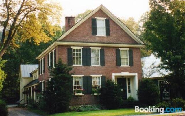 The Charleston House Bed & Breakfast